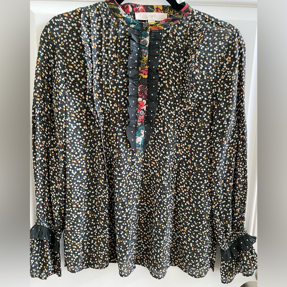 LOFT Petite Floral Ruffle Blouse Top. Size Small Petite.
